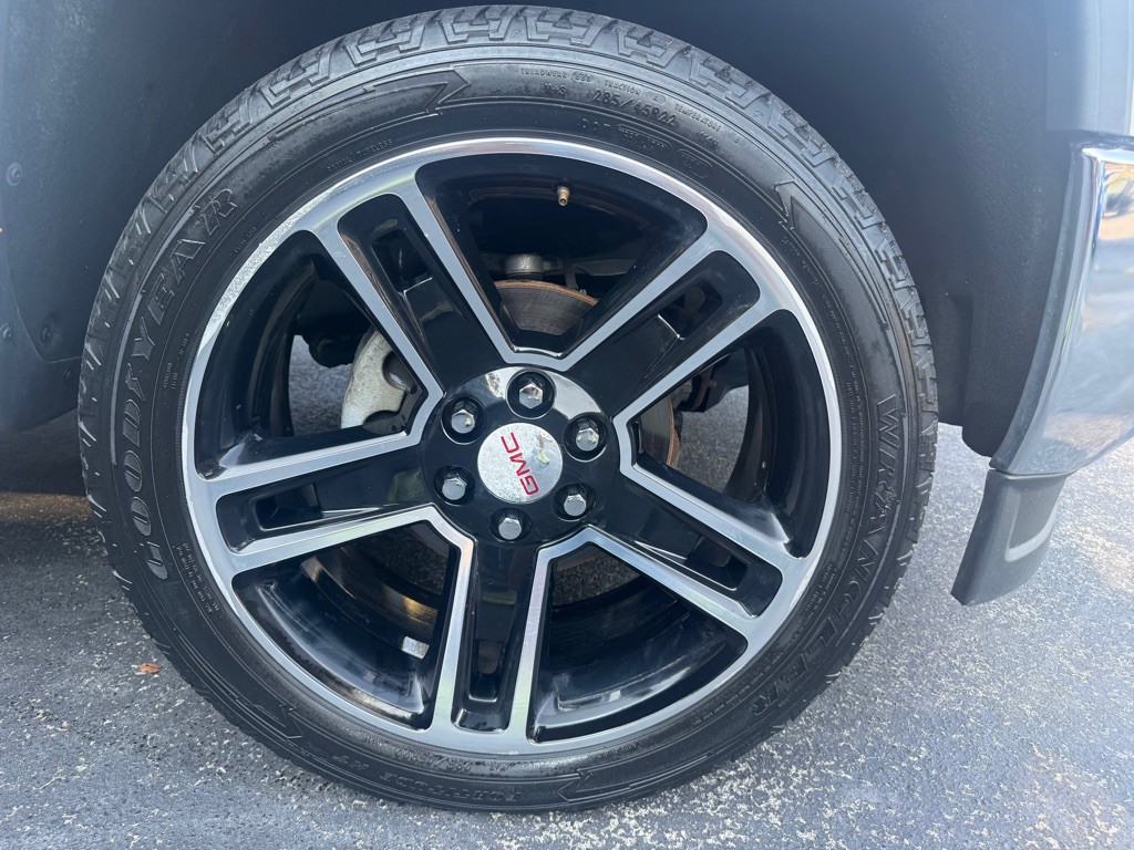 2015 GMC Sierra Image 31