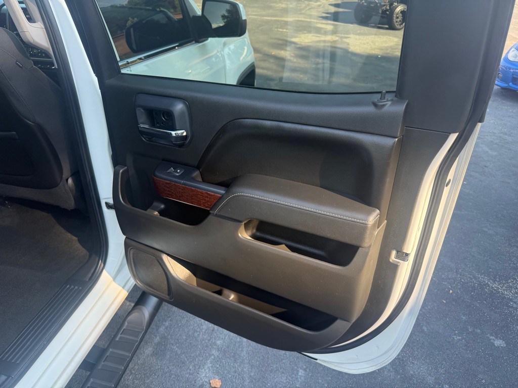 2015 GMC Sierra Image 50