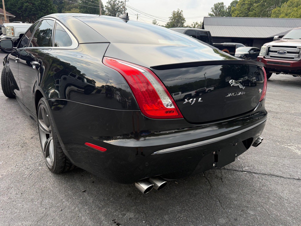2014 Jaguar XJ Image 25