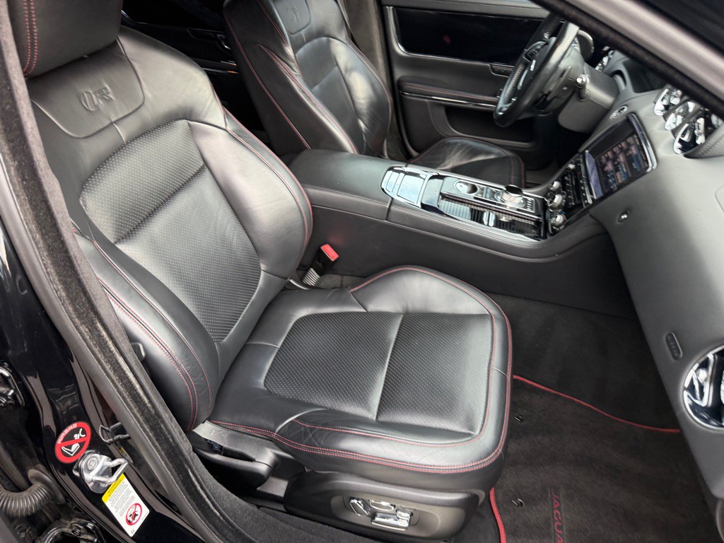 2014 Jaguar XJ Image 51