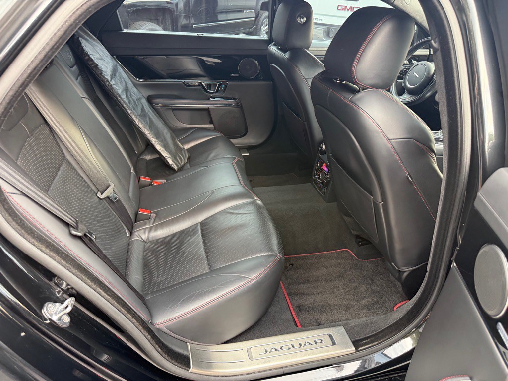 2014 Jaguar XJ Image 61