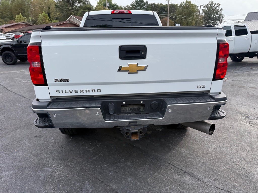 2015 Chevrolet Silverado 1500 Image 11