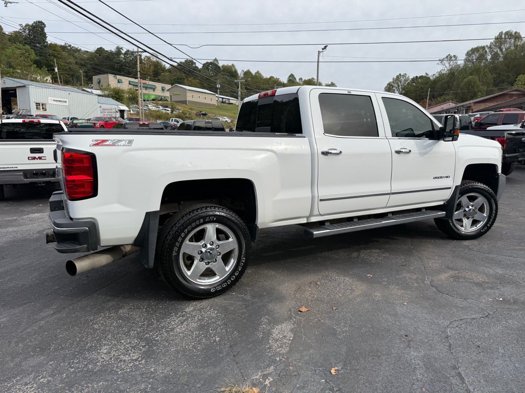 2015 Chevrolet Silverado 1500 Image 14