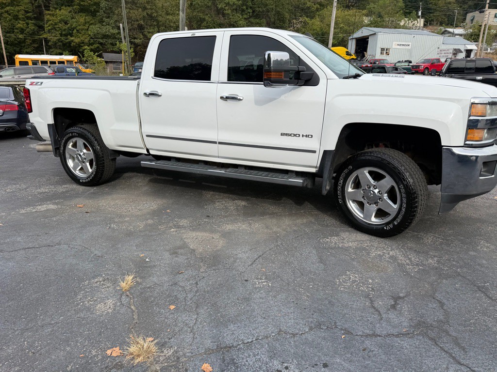 2015 Chevrolet Silverado 1500 Image 21