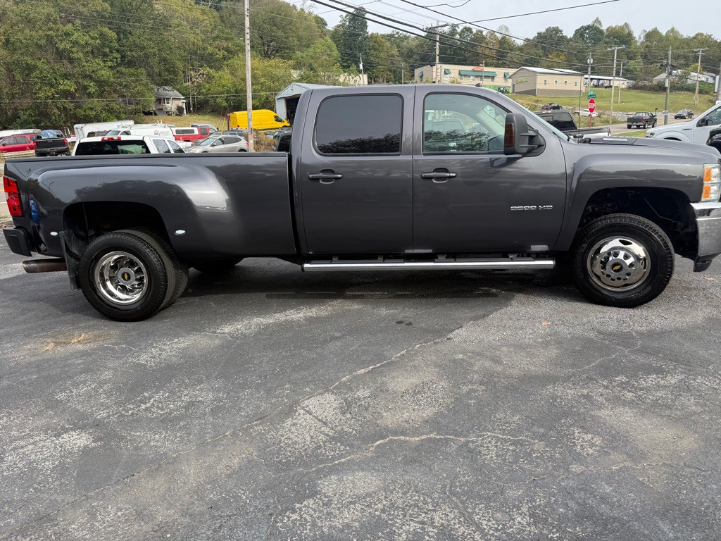 2011 Chevrolet Silverado 1500 Image 13