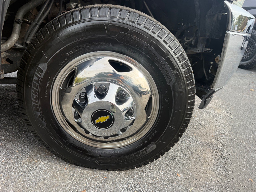 2011 Chevrolet Silverado 1500 Image 24