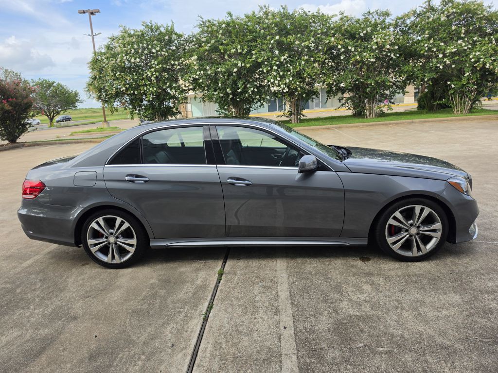 2016 Mercedes-Benz E-Class Image 8