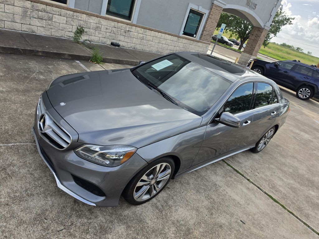 2016 Mercedes-Benz E-Class Image 10
