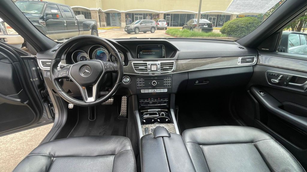 2016 Mercedes-Benz E-Class Image 13