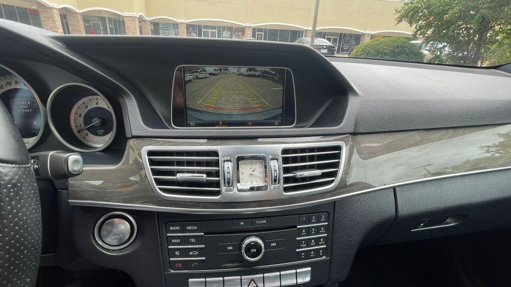 2016 Mercedes-Benz E-Class Image 23