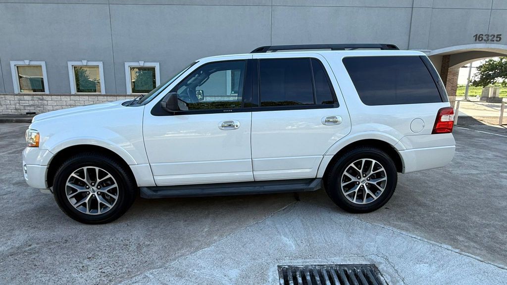 2017 Ford Expedition Image 4