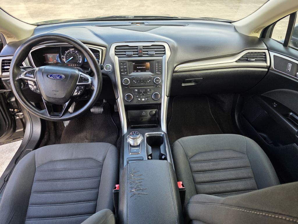 2017 Ford Fusion Image 13