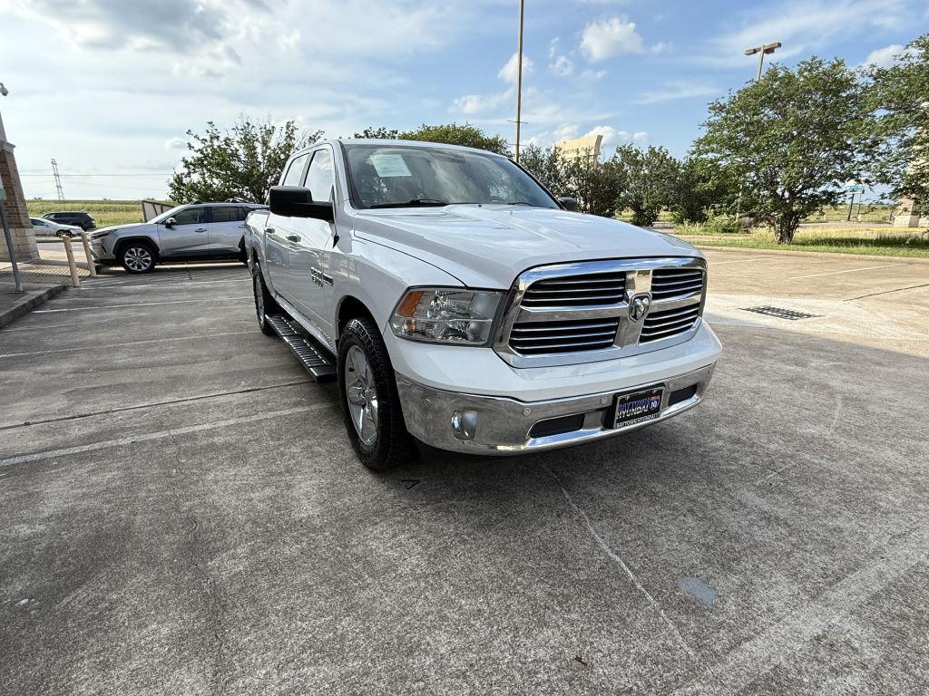 2014 RAM 1500 Image 3