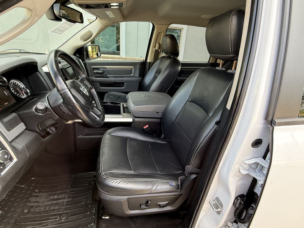 2014 RAM 1500 Image 11