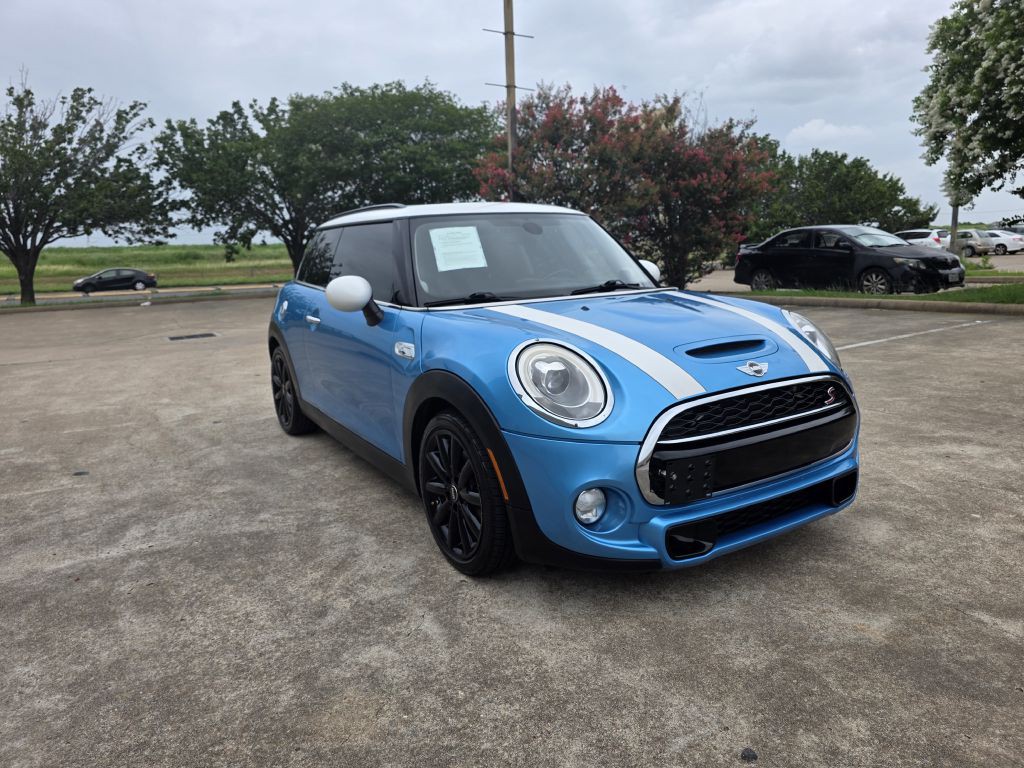 2016 MINI Cooper Image 3