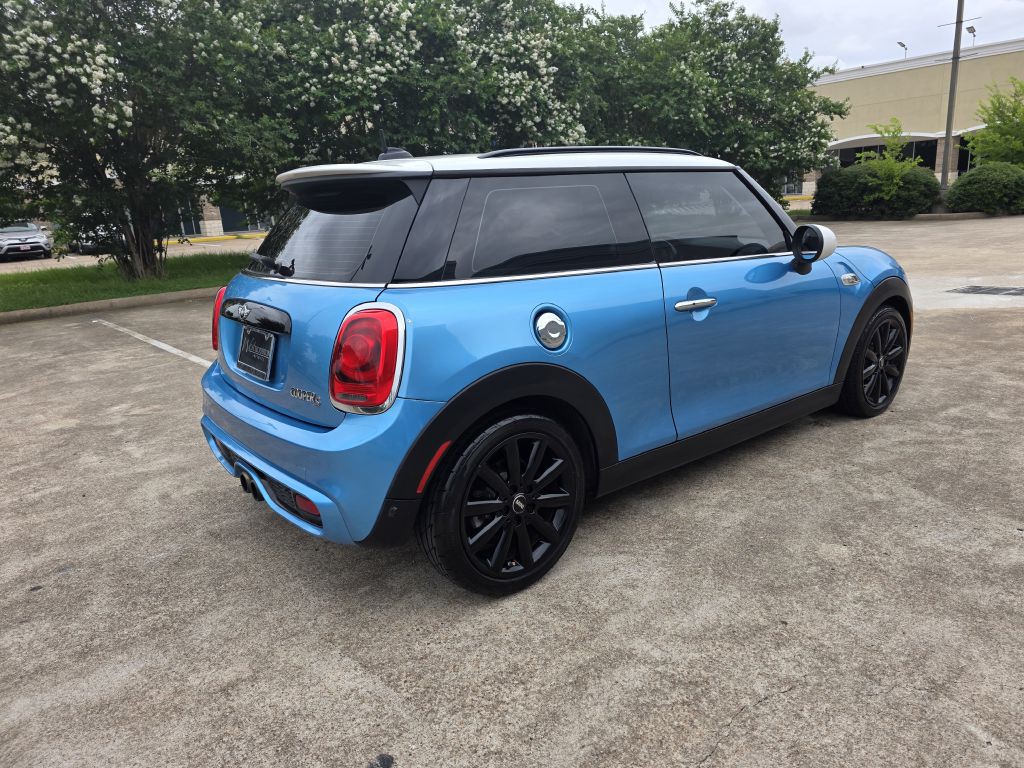 2016 MINI Cooper Image 7