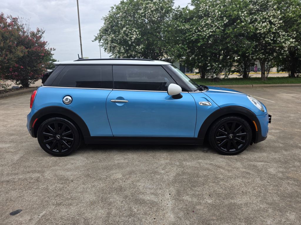 2016 MINI Cooper Image 8
