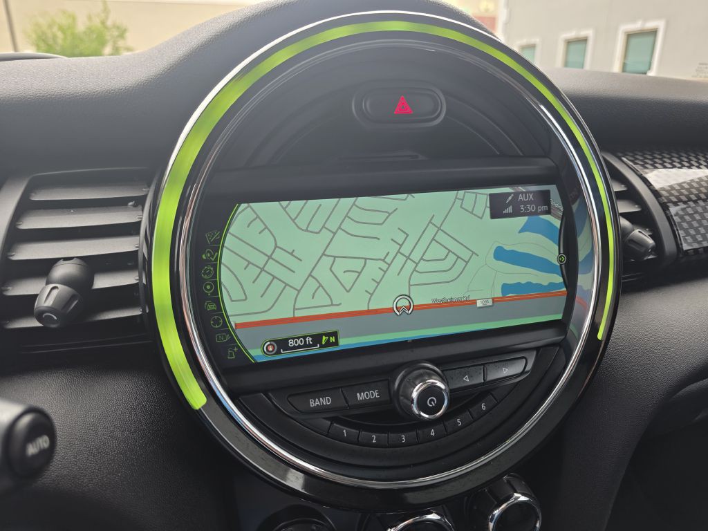 2016 MINI Cooper Image 23