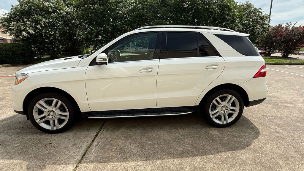 2015 Mercedes-Benz M-Class Image 2