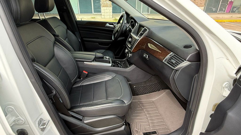 2015 Mercedes-Benz M-Class Image 14