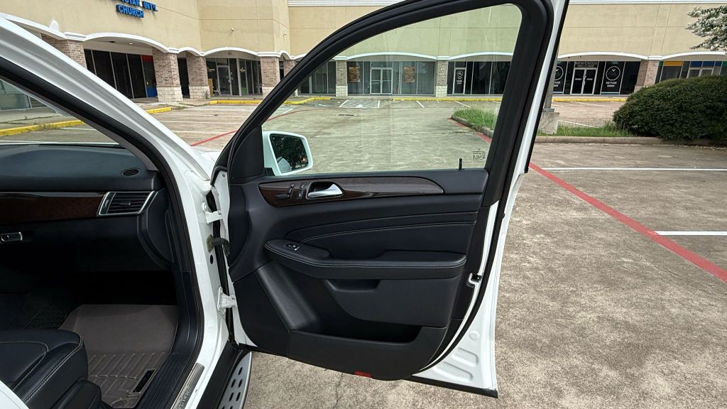 2015 Mercedes-Benz M-Class Image 15