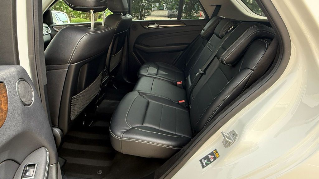 2015 Mercedes-Benz M-Class Image 18