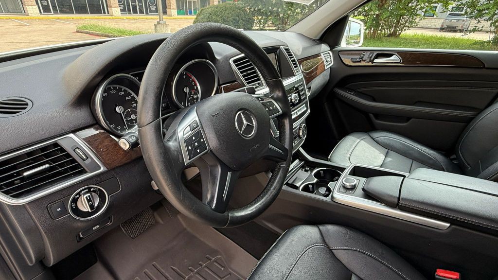 2015 Mercedes-Benz M-Class Image 22