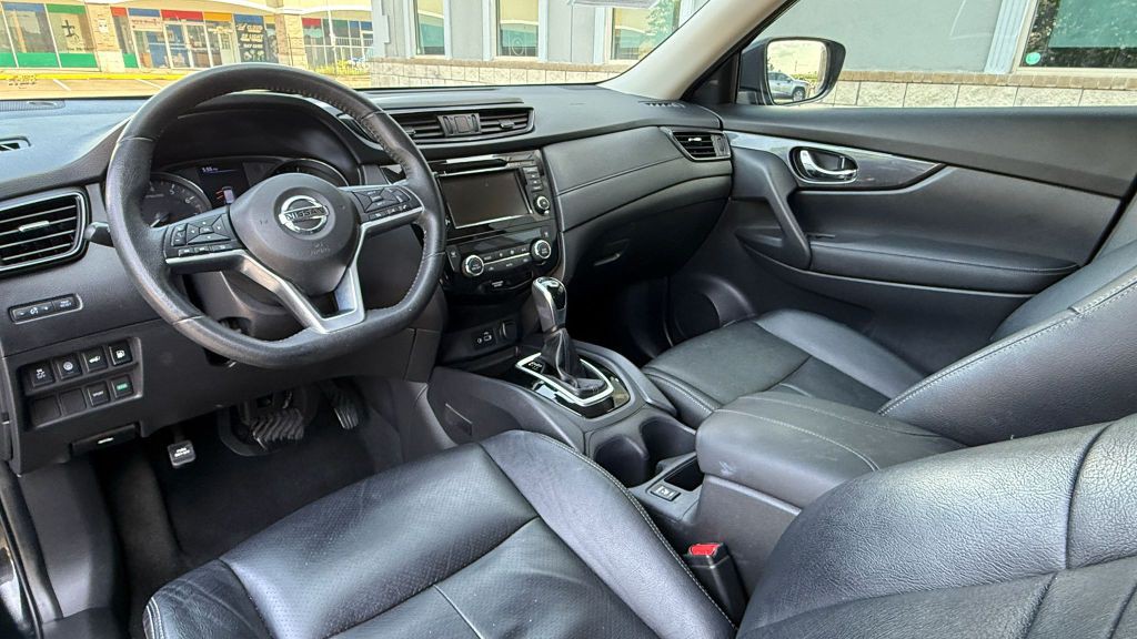2019 Nissan Rogue Image 12