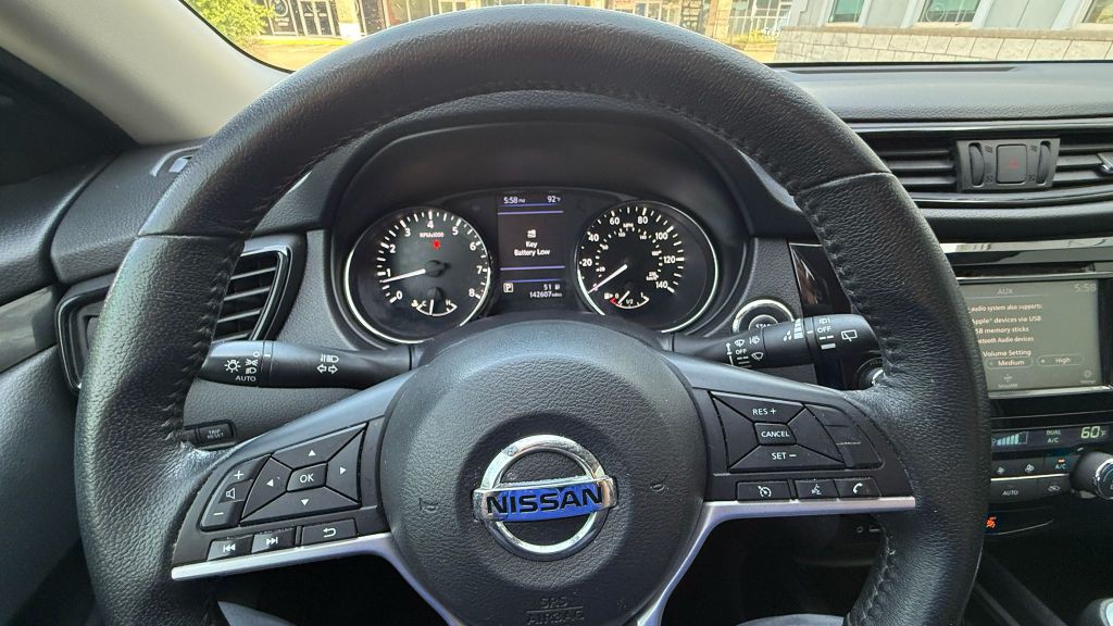 2019 Nissan Rogue Image 19