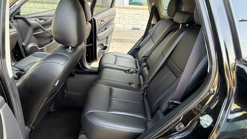 2019 Nissan Rogue Image 21
