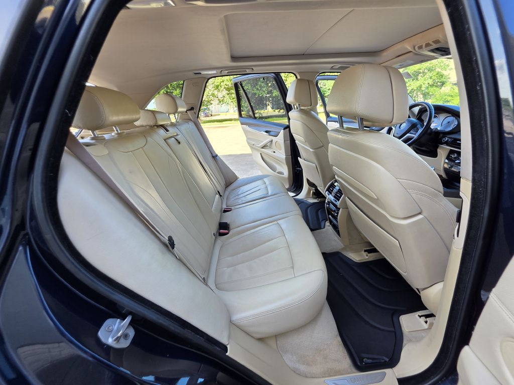 2015 BMW X5 Image 17