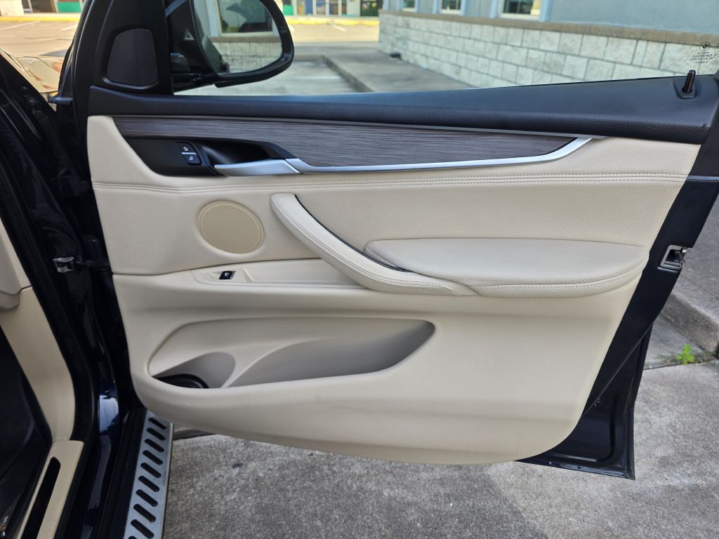 2015 BMW X5 Image 18