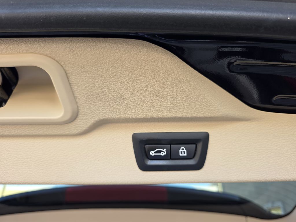 2015 BMW X5 Image 21