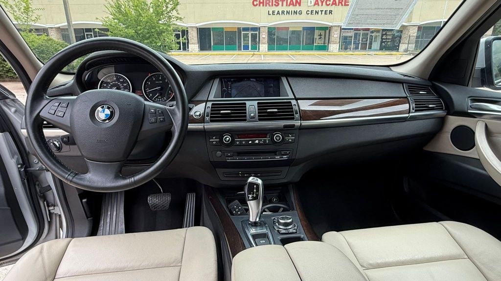 2012 BMW X5 Image 12