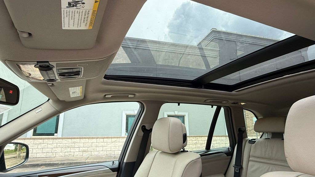 2012 BMW X5 Image 25