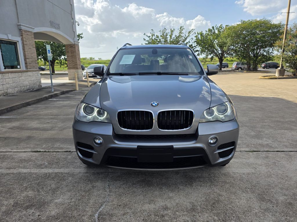 2013 BMW X5 Image 2