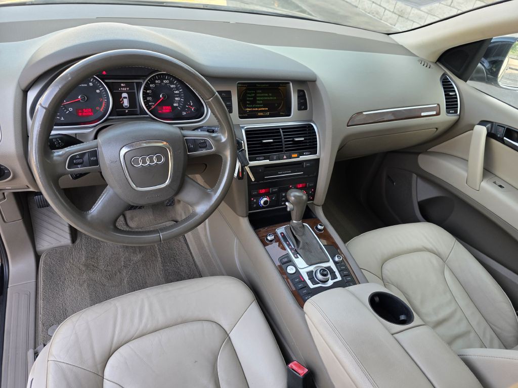 2010 Audi Q7 Image 12