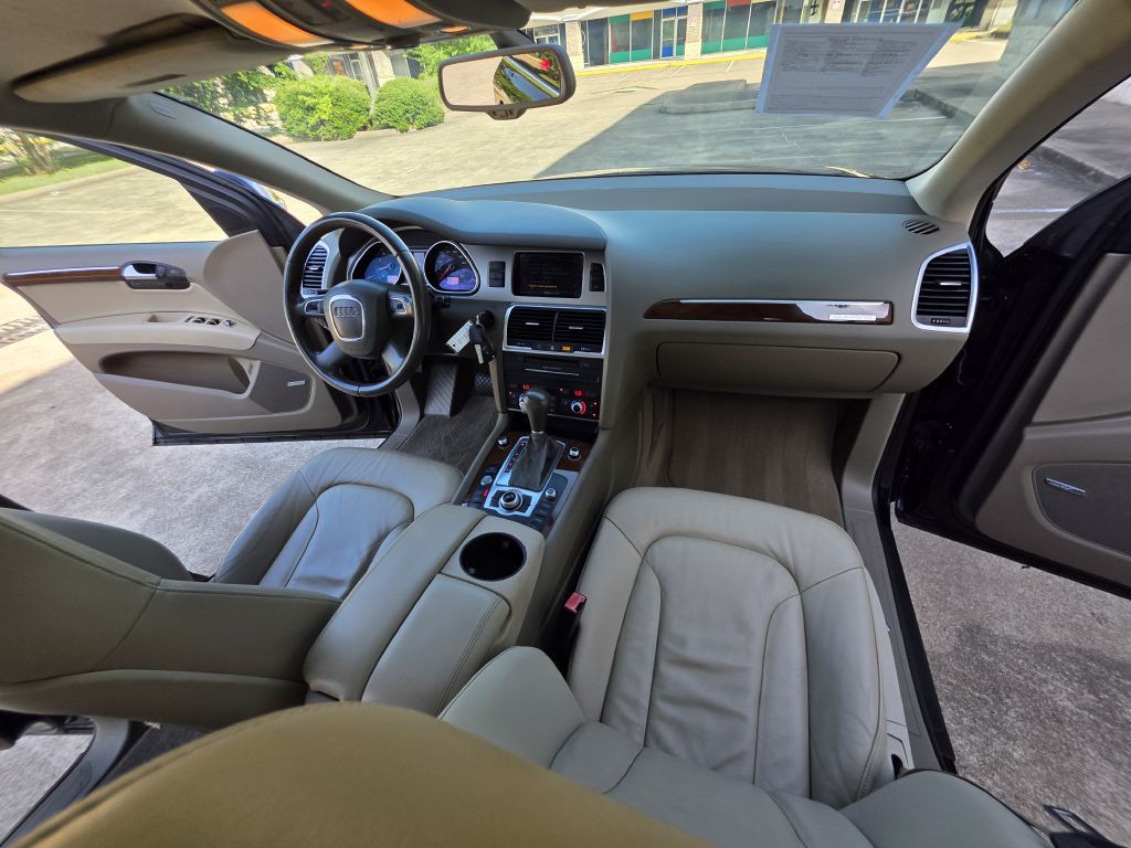 2010 Audi Q7 Image 15