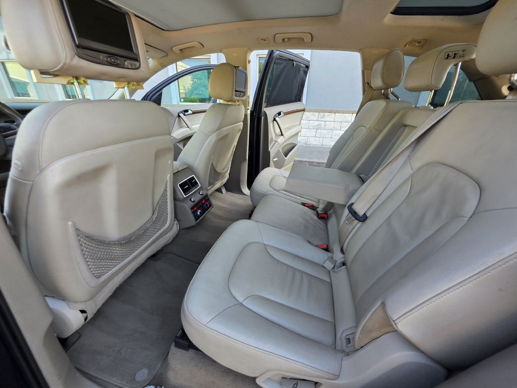 2010 Audi Q7 Image 17