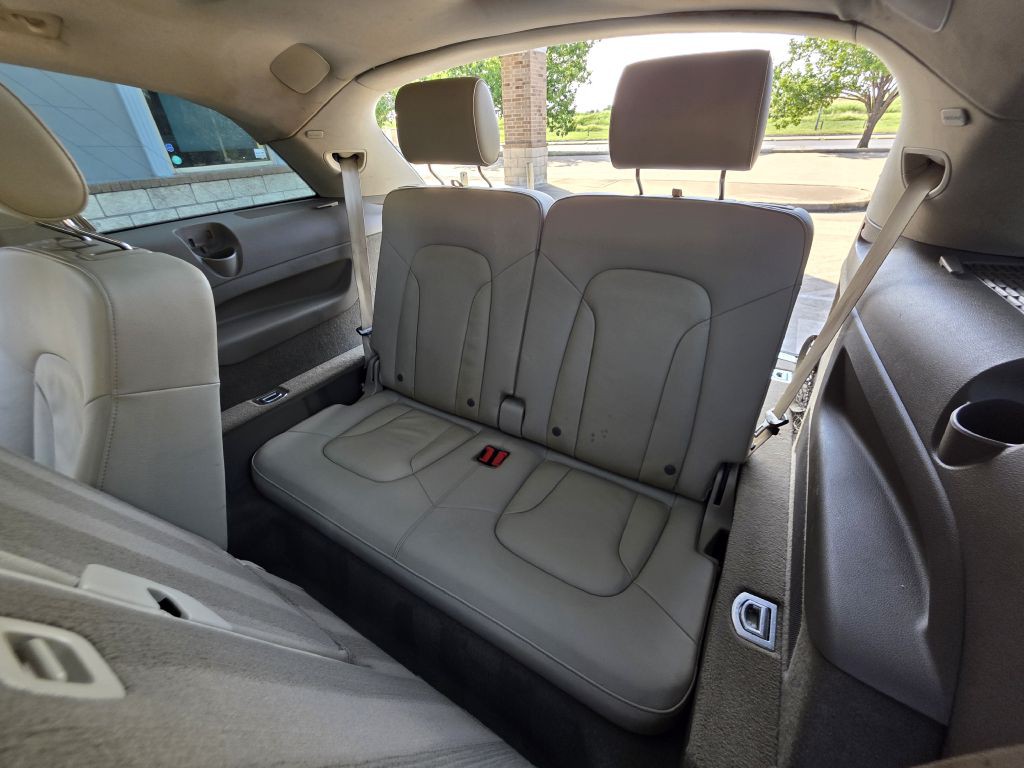 2010 Audi Q7 Image 18