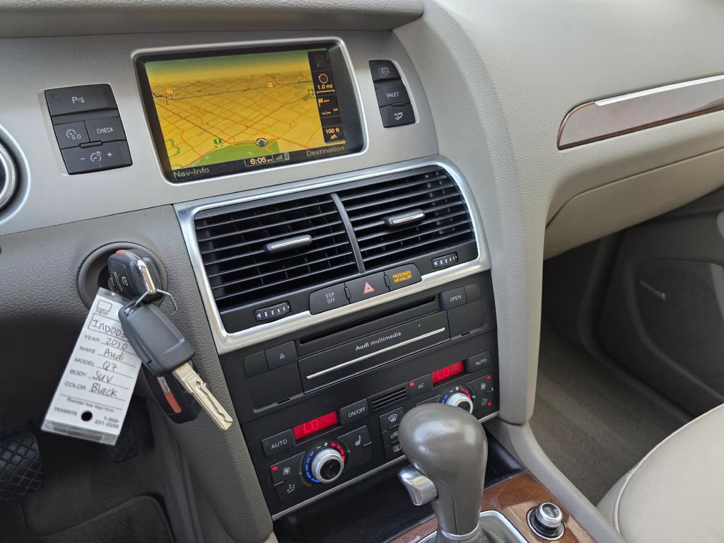 2010 Audi Q7 Image 28