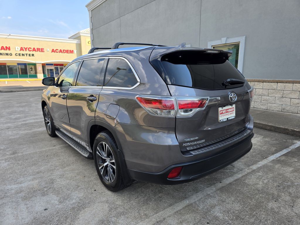 2016 Toyota Highlander Image 5