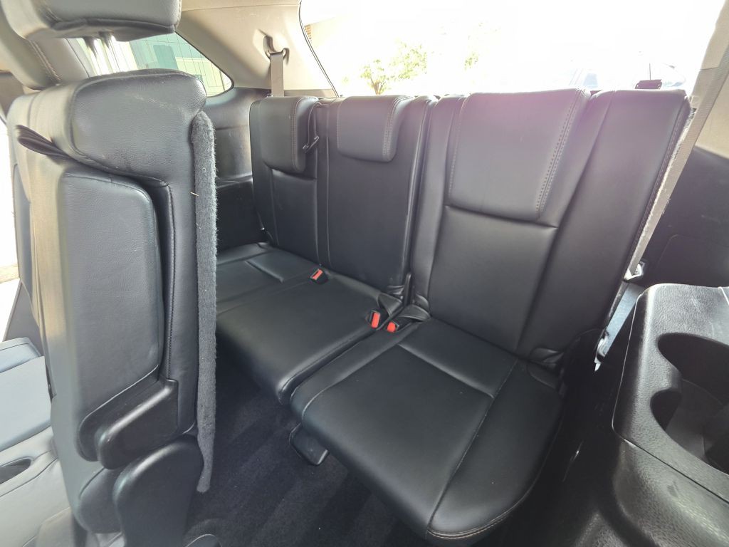 2016 Toyota Highlander Image 18
