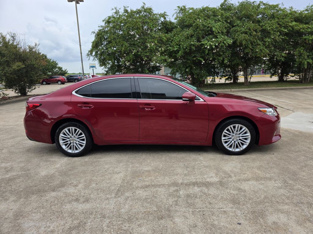 2015 Lexus ES Image 8