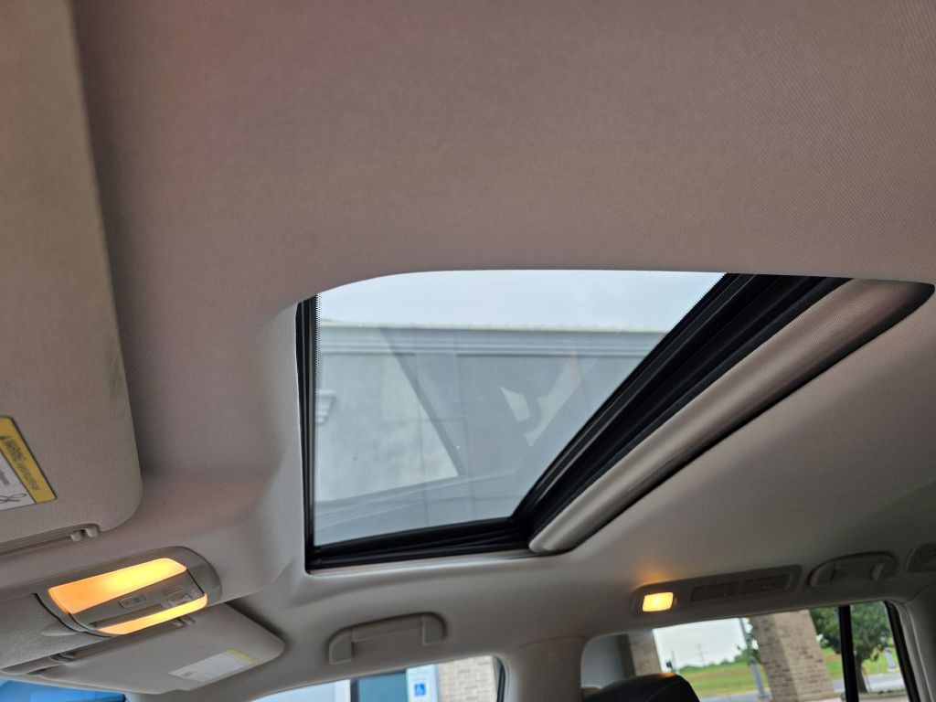 2017 INFINITI QX80 Image 26