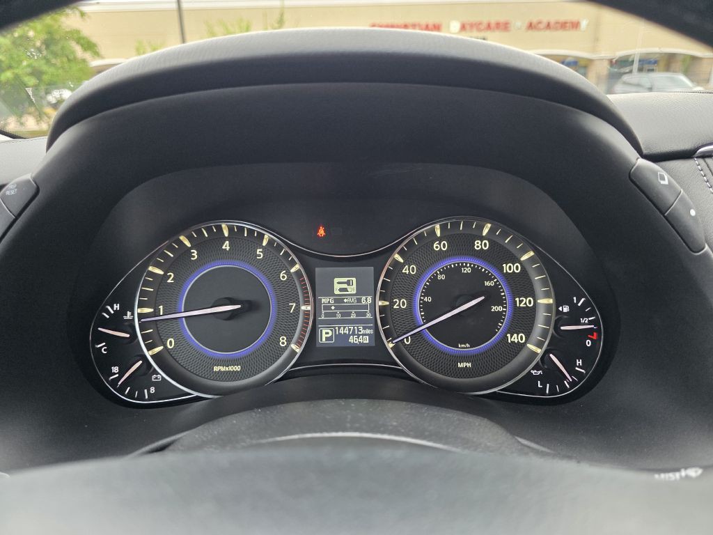 2017 INFINITI QX80 Image 27
