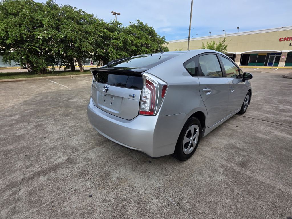 2013 Toyota Prius Image 6