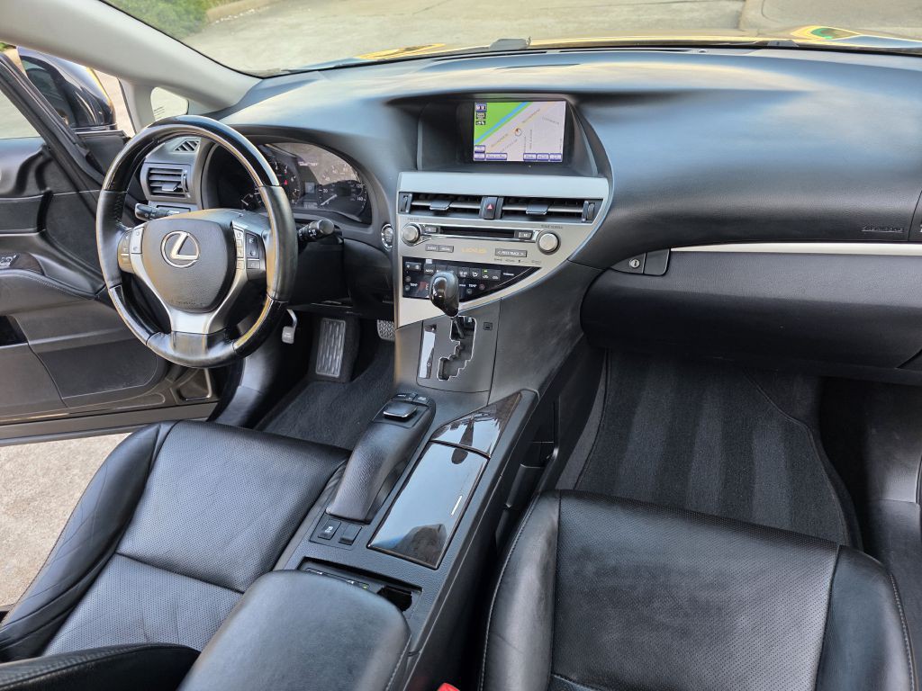 2013 Lexus RX Image 16