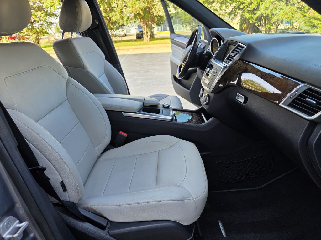 2015 Mercedes-Benz M-Class Image 14