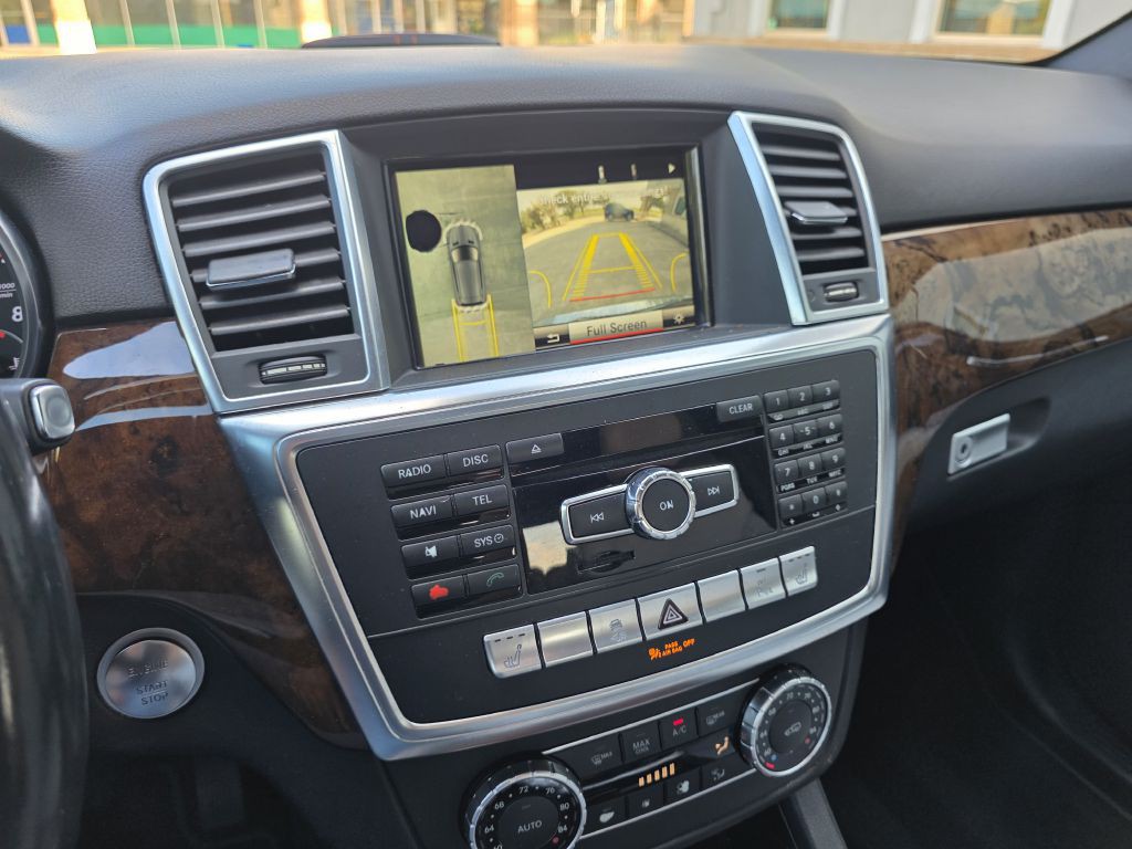 2015 Mercedes-Benz M-Class Image 26
